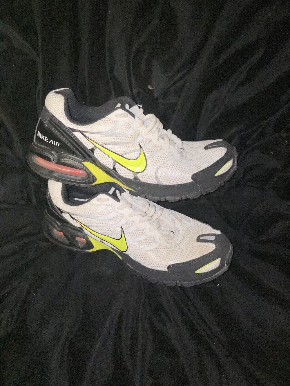 NIKE Air Max Men’s Running Shoes - White with Neon Yellow Accents Good